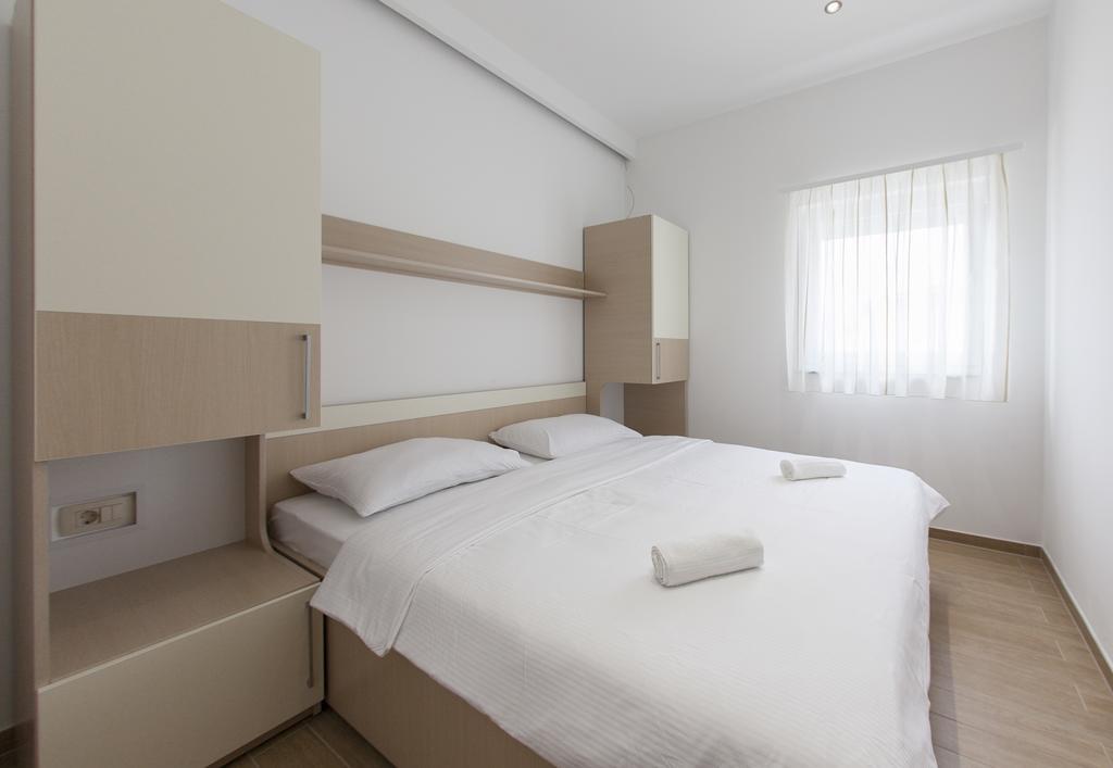 Apartments Villa Klara Baška Voda Eksteriør billede