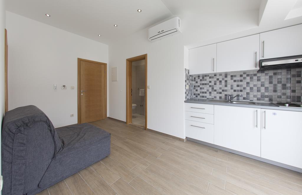 Apartments Villa Klara Baška Voda Eksteriør billede