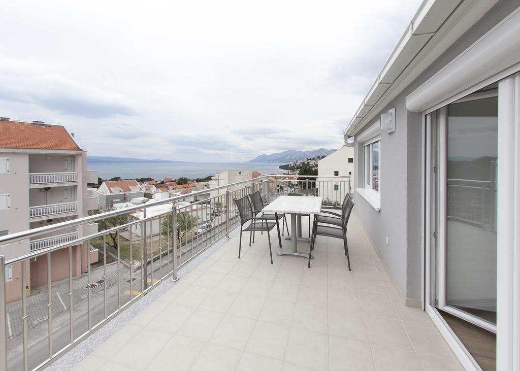 Apartments Villa Klara Baška Voda Eksteriør billede